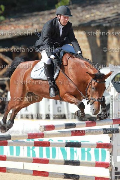 MENEGHEL_APLUX_GIO CAV 2011_SS3_6962.jpg